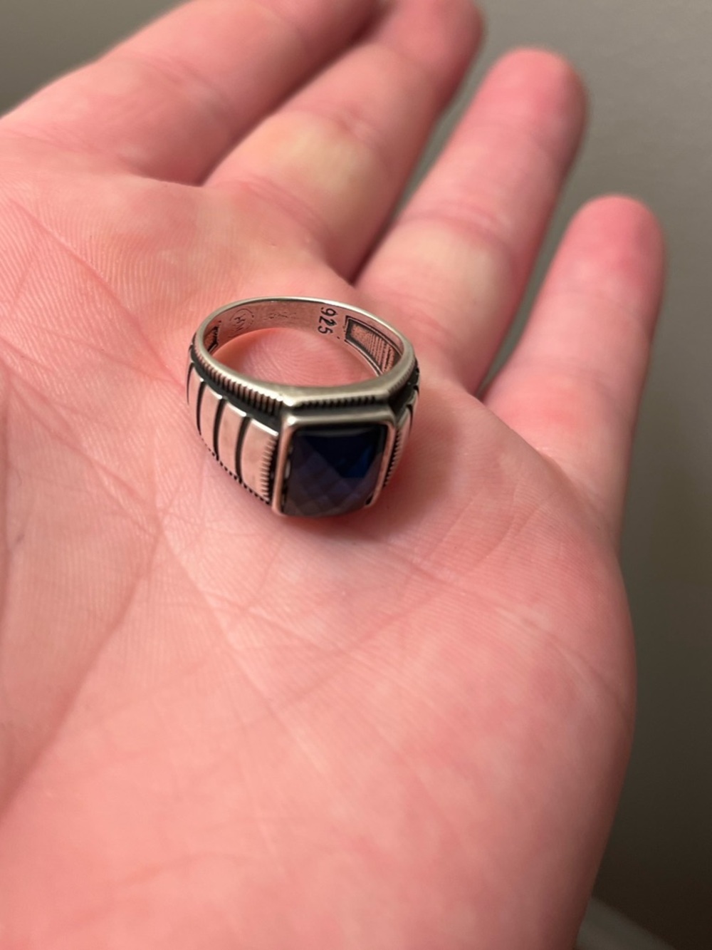 Sterling Silver Ring with Blue Sapphire - Picture 4 of 6